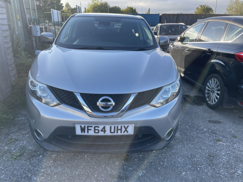 2014 Nissan Qashqai 1.2 Dig-T Acenta Premium in Silver — image 1