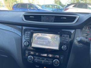 2014 Nissan Qashqai 1.2 Dig-T Acenta Premium in Silver — image 5