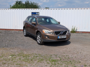 2010 Volvo Xc60 2.4 D5 Se Lux in Bronze — image 3
