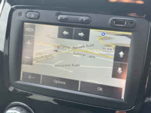 2015 Renault Captur 1.5 Dynamique S Medianav Dci 90 Stop & Start in Blue — image 2