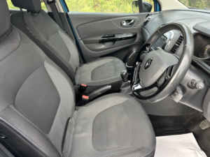 2015 Renault Captur 1.5 Dynamique S Medianav Dci 90 Stop & Start in Blue — image 3