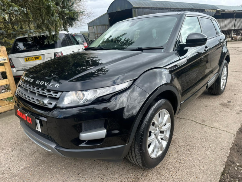 2015 Land Rover Range Rover Evoque 2.2 Ed4 Pure Tech in Black — image 1
