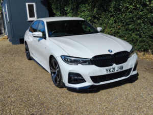 2021 BMW 3 Series 2.0 320d M Sport Saloon in White — image 2