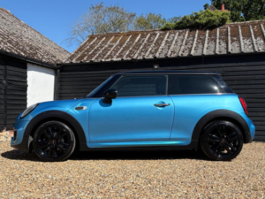 2018 MINI Hatch 1.5 Cooper Euro 6 (s/s) 3dr in Blue — image 5