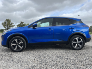 2021 Nissan Qashqai 1.3 Dig-T Mhev Premiere Edition in Blue — image 4