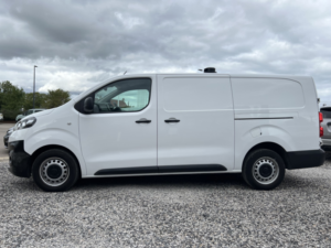 2021 Vauxhall Vivaro 1.5 Turbo D 2900 Dynamic in White — image 4