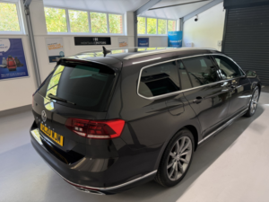 2020 Volkswagen Passat 2.0 Tdi Evo R-Line in Grey — image 6