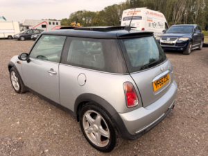 2006 MINI Hatch 1.6 Cooper Euro 4 3dr in Silver — image 5