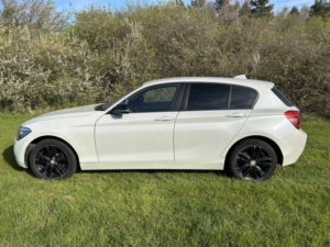 2013 BMW 1 Series 2.0 118d Se Sport 5-Door in White — image 5