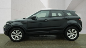 2018 Land Rover Range Rover Evoque 2.0 Td4 Se Tech in Black — image 6