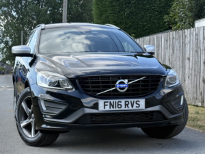 2016 Volvo Xc60 2.4 R-Design Lux D4 AWD in Black — image 2