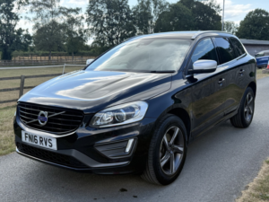 2016 Volvo Xc60 2.4 R-Design Lux D4 AWD in Black — image 4