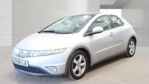 2009 Honda Civic 1.8 I-Vtec Es 5dr in Silver — image 3