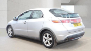 2009 Honda Civic 1.8 I-Vtec Es 5dr in Silver — image 4