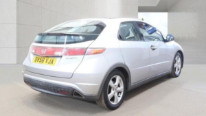 2009 Honda Civic 1.8 I-Vtec Es 5dr in Silver — image 5