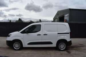 2022 Toyota Proace City 1.5 Bluehdi Icon Short Panel Van Swb Euro 6 (s/s) 5dr in White — image 5