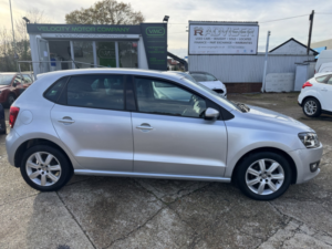 2013 Volkswagen Polo 1.2 Tdi Match in Silver — image 3