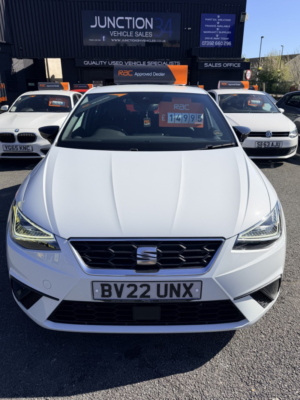 2022 SEAT Ibiza 1.0 Tsi Fr Sport in White — image 4