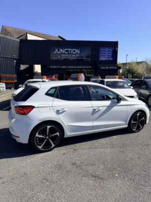 2022 SEAT Ibiza 1.0 Tsi Fr Sport in White — image 6