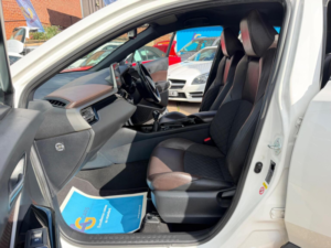 2017 Toyota C-Hr 1.2 Vvt-I Excel Euro 6 (s/s) 5dr in White — image 4