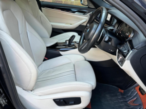 2017 BMW 5 Series 2.0 520d M Sport Auto Xdrive Euro 6 (s/s) 4dr in Black — image 4