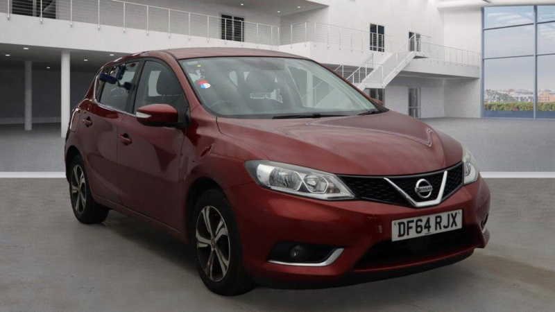 2014 Nissan Pulsar 1.2 Dig-T Acenta Euro 5 (s/s) 5dr Euro 5 in Red — image 1