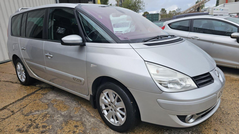 2008 Renault Grand Espace 2.0 Dci Dynamique Auto 5dr in Silver — image 1