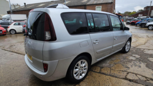 2008 Renault Grand Espace 2.0 Dci Dynamique Auto 5dr in Silver — image 5