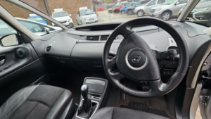 2008 Renault Grand Espace 2.0 Dci Dynamique Auto 5dr in Silver — image 6