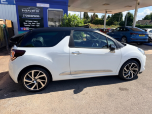 2018 Ds Automobiles Ds 3 Cabrio 1.2 Puretech Prestige Cabriolet 2dr Petrol Manual Euro 6 (s/s) (130 Ps) in White — image 2