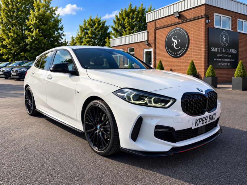 2019 BMW 1 Series 1.5 118i M Sport in White — image 1