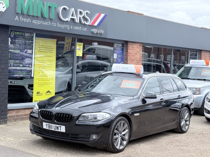 2011 BMW 5 Series 2.0 520d Se Touring in Black — image 1