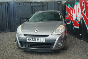 2010 Renault Clio Unknown in Grey — image 6