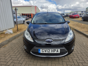 2012 Ford Fiesta 1.4 Titanium in Black — image 4
