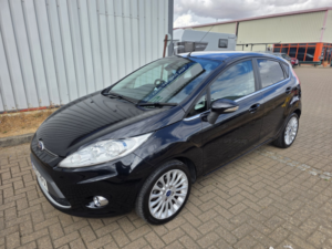 2012 Ford Fiesta 1.4 Titanium in Black — image 5