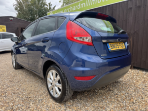 2009 Ford Fiesta 1.3 Zetec in Blue — image 4