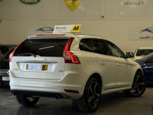 2014 Volvo Xc60 2.0 R-Design Lux D4 (181hp) in White — image 6