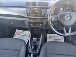 2015 Skoda Fabia 1.2 Tsi Se L in Blue — image 5