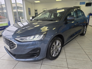 2022 Ford Focus Titanium, 1.0l Ecoboost in Blue — image 3