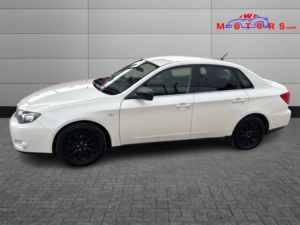 2011 Subaru Impreza 1.5 R in White — image 4