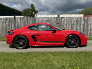 2019 Porsche 718 Cayman 2.0 T T — image 6