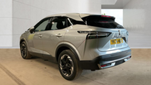 2025 Nissan Qashqai 1.5 H E-Power N-Connecta SUV 5dr Petrol Hybrid Auto Euro 6 (s/s) (190 Ps) in Silver — image 3
