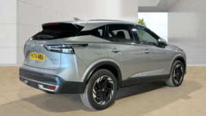 2025 Nissan Qashqai 1.5 H E-Power N-Connecta SUV 5dr Petrol Hybrid Auto Euro 6 (s/s) (190 Ps) in Silver — image 4