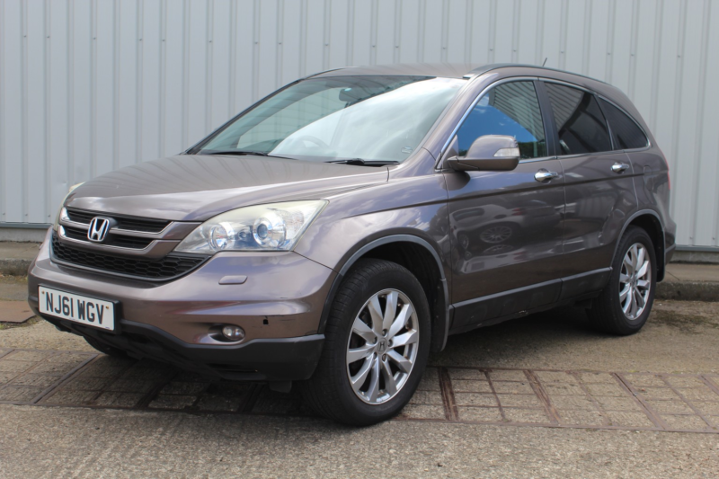 2011 Honda Cr-V 2.2 I-Dtec Es-T in Brown — image 1