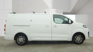 2020 Vauxhall Vivaro 1.5 Turbo D 2900 Sportive L2 H1 Euro 6 (s/s) 5dr in White — image 2