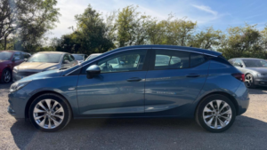 2016 Vauxhall Astra 1.4i Turbo Tech Line Euro 6 5dr in Blue — image 5