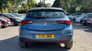 2016 Vauxhall Astra 1.4i Turbo Tech Line Euro 6 5dr in Blue — image 6