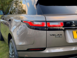 2018 Land Rover Range Rover Velar 2.0 D240 R-Dynamic Hse Auto 4WD Euro 6 (s/s) 5dr in Brown — image 6