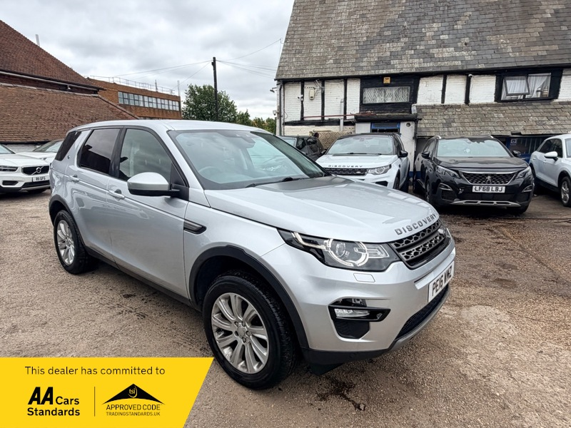 2016 Land Rover Discovery Sport Td4 Se Tech in Silver — image 1