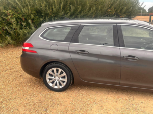 2016 Peugeot 308 Sw 1.6 Bluehdi Allure Euro 6 (s/s) 5dr in Grey — image 3